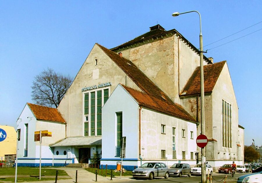 Poznan: Private Jewish Heritage Tour - The cemetery stops and what remains today