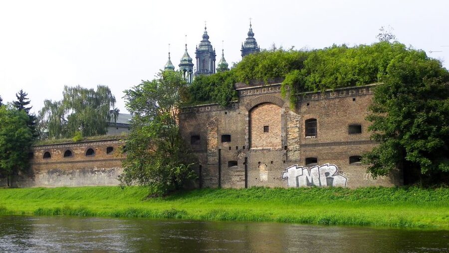 Poznan: Srodka District and Cathedral Island Private Walking - Key points to know before booking