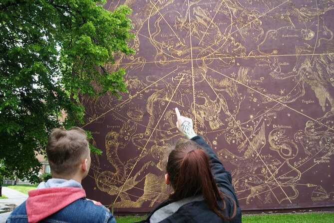 Private 2-Hour Tour with City Game in Gdańsk - Długa Street, Neptune’s Fountain, and the royal route