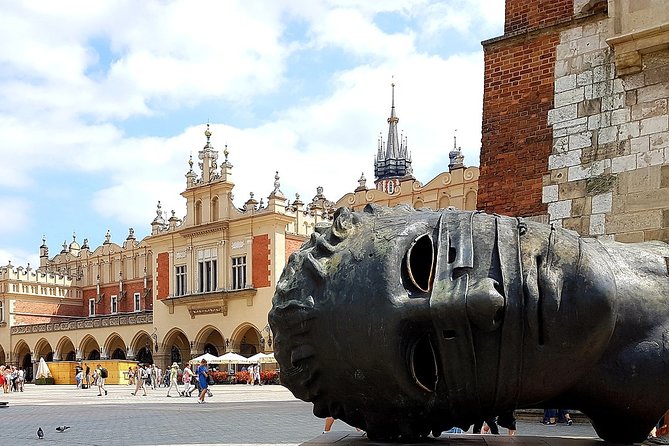 Private 3-hours Walking Tour of Krakow with official tour guide - The Cloth Hall for Krakow souvenirs