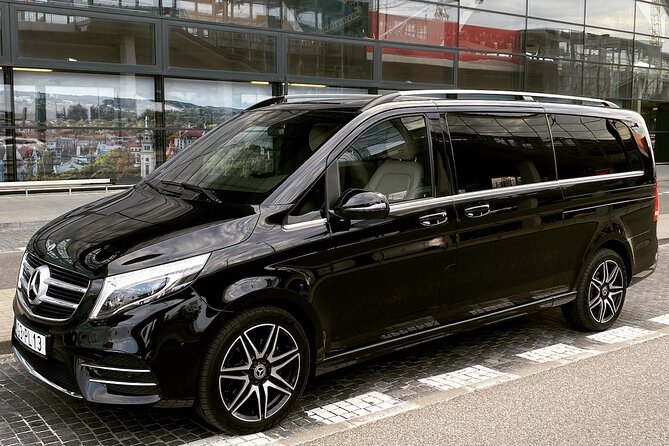 Private Airport Transfer: From Gdansk Airport to Gdynia (PAX 7) - Key points at a glance