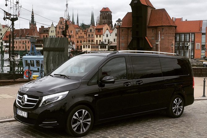 Private Airport Transfer: From Gdansk Airport to Gdynia (PAX 7) - From Gdansk Airport to Gdynia without the usual airport scramble
