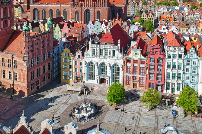 Private Artus Court and Gdansk Old Town Tour with Tickets - Neptune’s Fountain and the stories around it
