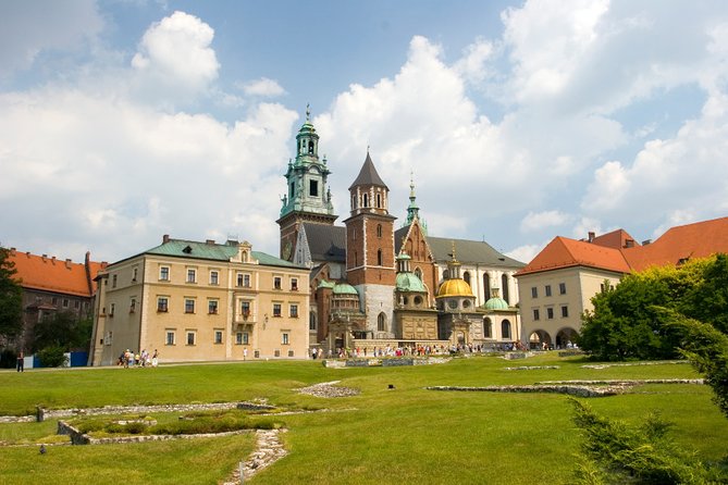 Private guide-driver & van services in Poland & Central Europe - Accessibility and Group Comfort