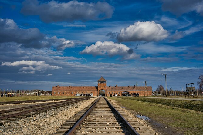 Private Guided Tour Auschwitz Birkenau with Transport from Krakow - Why this Auschwitz visit matters