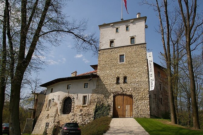 Private Guided Tour to Trail of the Eagles Nests from Krakow - Ogrodzieniec Castle makes the biggest ruin impression