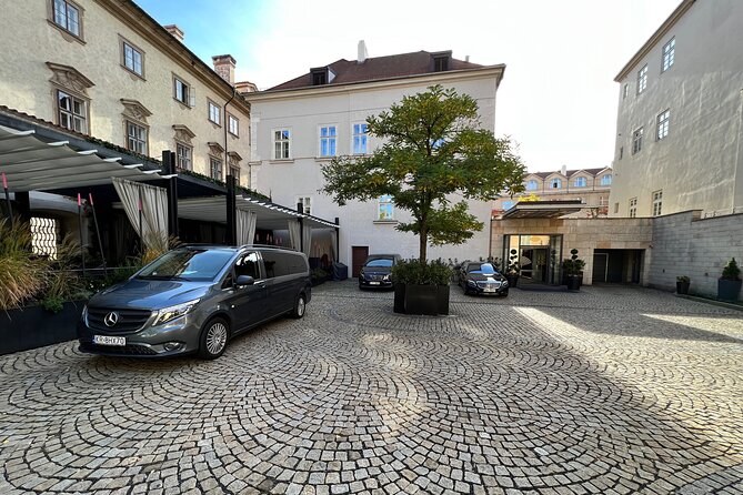 Private Krakow to or from Airport Transfer - The Drive Into Krakow, From 20 To 50 Minutes