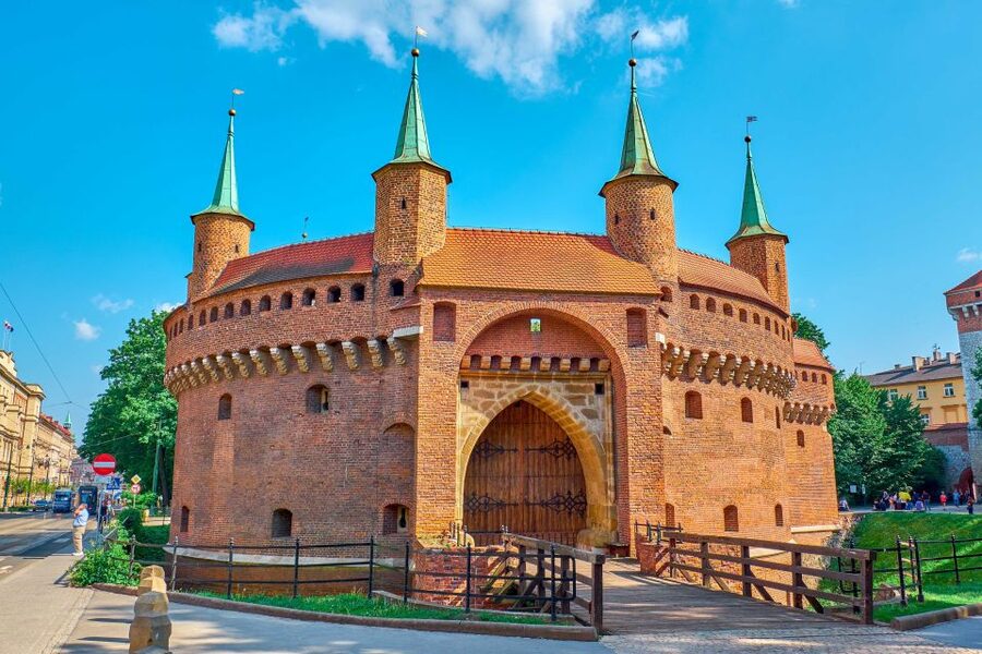 Private Krakow Tour: St. Mary’s, Cloth Hall & More - Practical Tips for a Smoother Visit