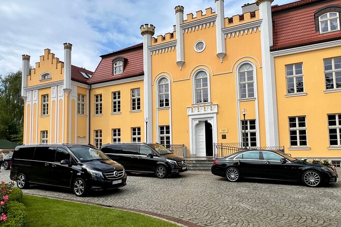 Private Round Trip Transfers from Gdansk Airport (GDN) to Gdansk - The 30 to 50 minute ride into Gdansk