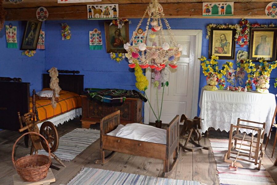 Private Tour From Warsaw: Łowicz Mazovian Countryside - Maurzyce: wooden homes and the texture of village life