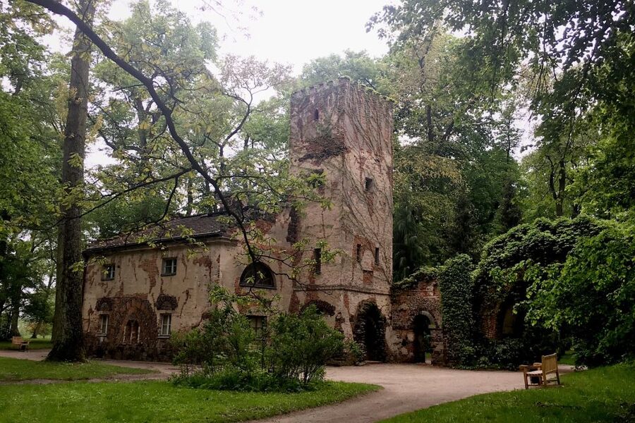 Private Tour From Warsaw: Łowicz Mazovian Countryside - Is $294 per person a fair price?