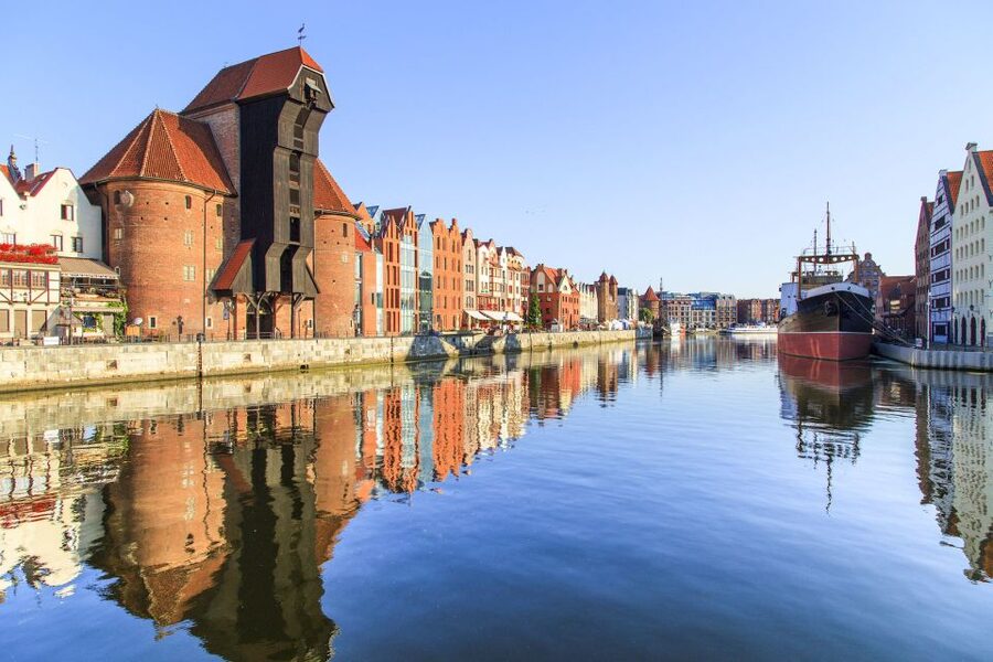 Private Tour of Gdansk Old Town for Kids and Families - Amber on the Motlawa River
