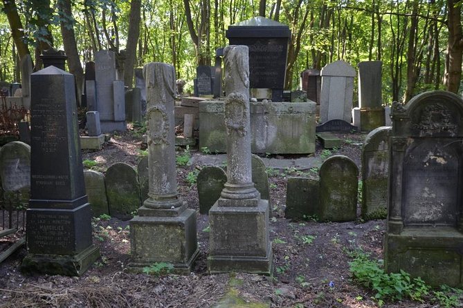 Private Tour: Warsaw's Jewish Heritage by Retro Fiat - Riding through the former Jewish Ghetto