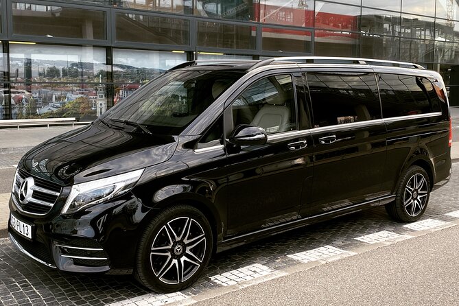 Private Transfer From the Port Gdynia to Gdansk Old Town - Key points at a glance