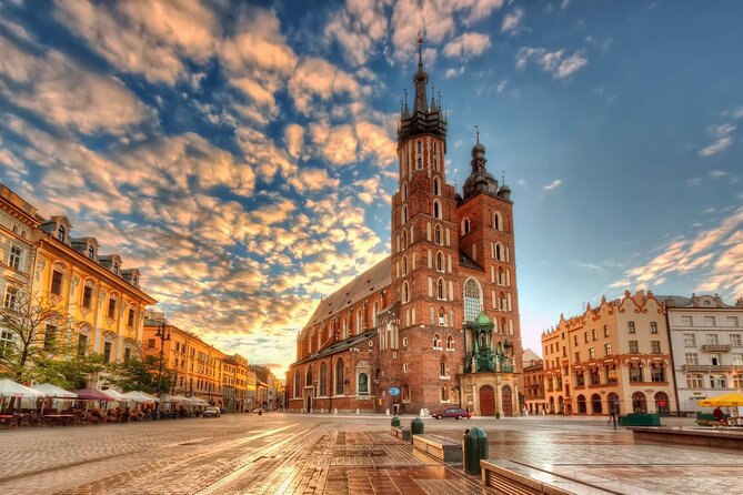 Private Transfer: Krakow Airport to Krakow City Center Vice Versa - Meeting Your Driver Inside The Arrivals Hall