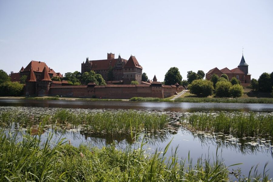 Private transportation to the Malbork Castle from Gdansk - How the private transport affects the value