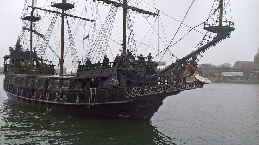 Private Westerplatte Tour by Car or Cruise Transport - Key points at a glance