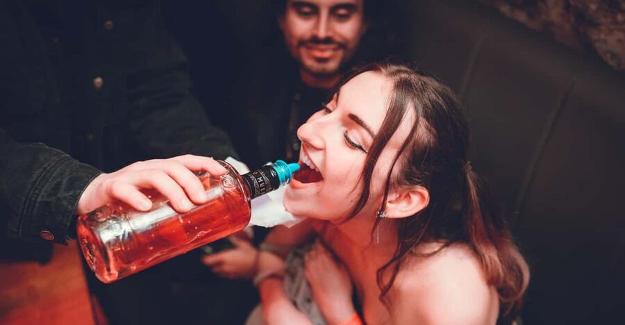 Pub Crawl 1hr Unlimited Beer + Vodka then Clubs in Katowice - Key points before you book