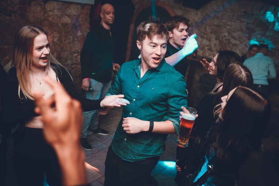 Pub Crawl 1hr Unlimited Beer + Vodka then Clubs in Katowice - The important timing question