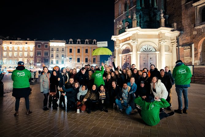 Pub Crawl + Unlimited Drinks + VIP entry + Drinking Games & Photographer - The first stop: one hour of free drinks and games