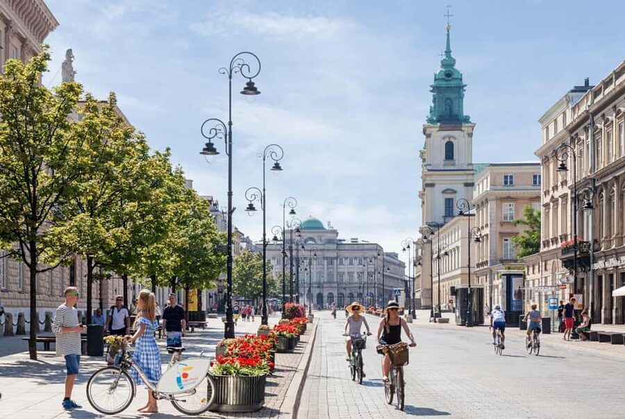 ROYAL & COMMUNIST WARSAW walking tour in English - St. Anne’s Church and the first royal-era contrasts