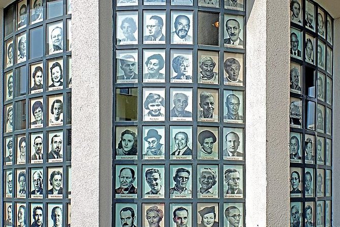 Schindler's Factory in Krakow: Guided Tour & Skip the Line Ticket - Why the guide can make or break the experience