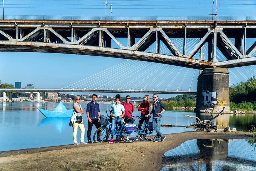 Secrets of Warsaw 4-hour Bike Tour - Skaryszewski Park and the lake