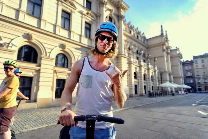 Segway Tour Gdańsk: Full Tour (Old Town + Shipyard) 3-Hour - Who should book this Gdańsk Segway tour?
