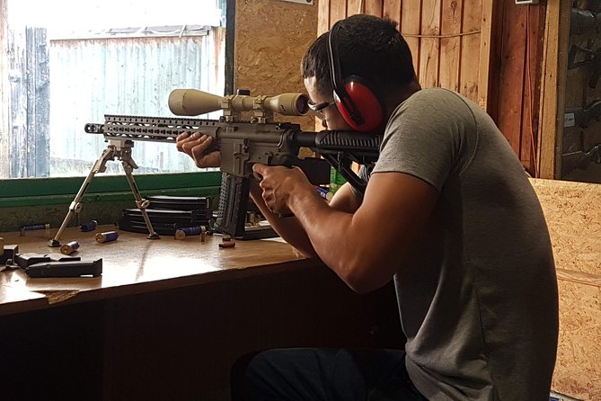 Shooting Krakow+REAL GUN+priv round trip transfer from your hotel - Why this Krakow shooting experience is different