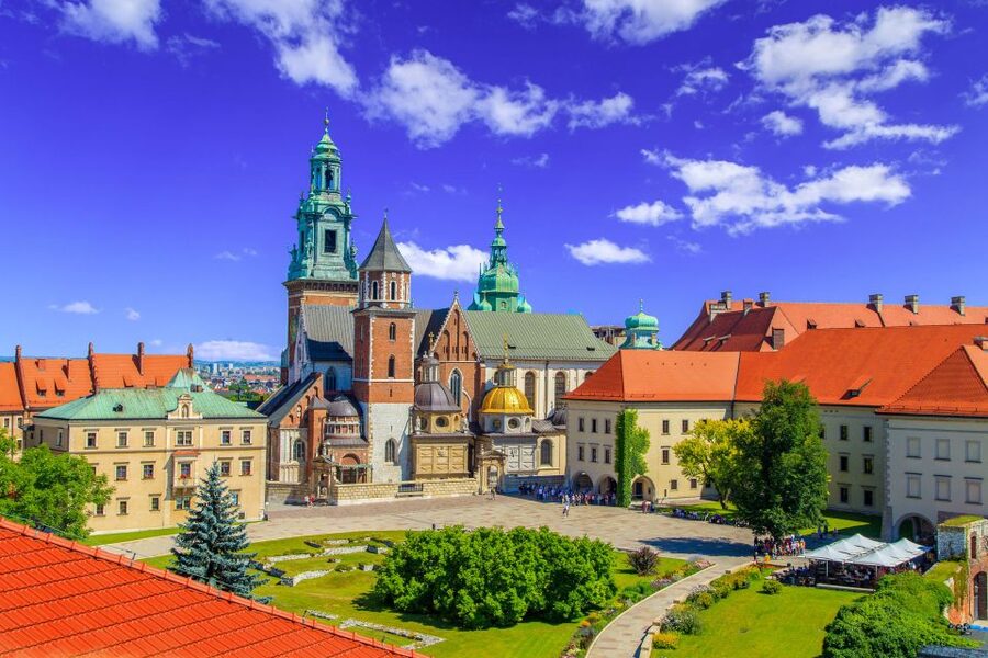 Skip-the-Line Wawel Castle Chambers Private Tour - The 2-hour State Rooms tour: a focused royal introduction