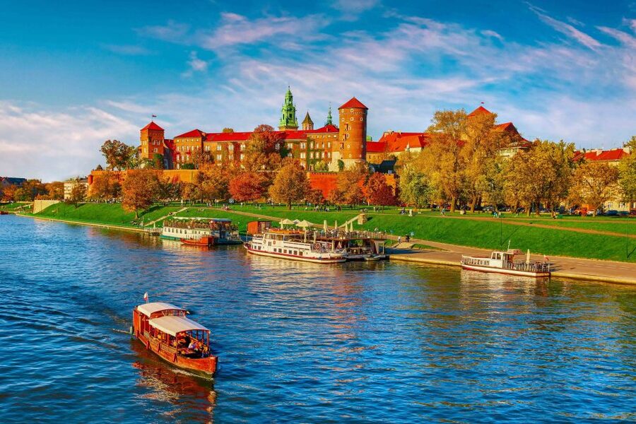 Skip-the-Line Wawel Castle Chambers Private Tour - Should you book this Wawel Castle tour?