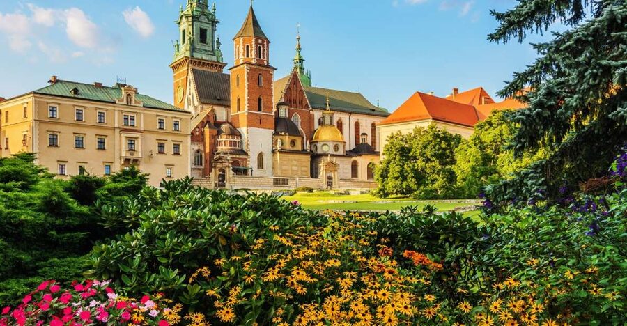 Skip the Line Wawel Castle Chambers Small Group Tour - Meeting at the John Paul II Monument