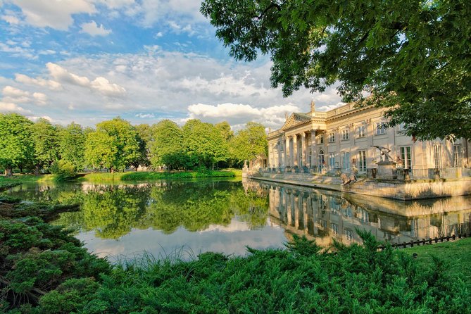 Small-Group Historical Guided Tour of Warsaw with pick up/drop off. Public Tour. - Starting among the royal monuments at Łazienki Park