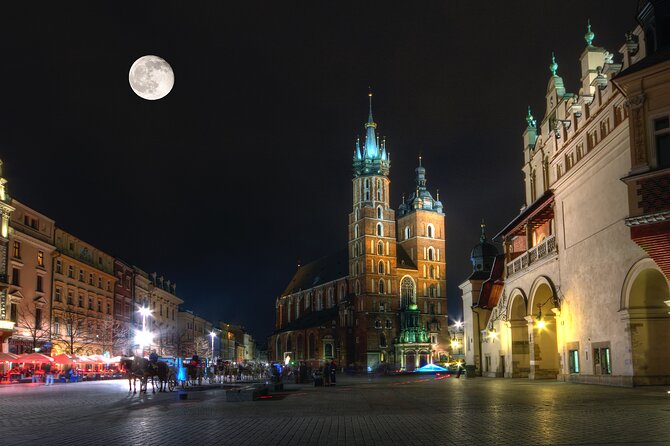 Small-group Rynek Underground Museum Guided Tour in Krakow - Why the square matters before you go below