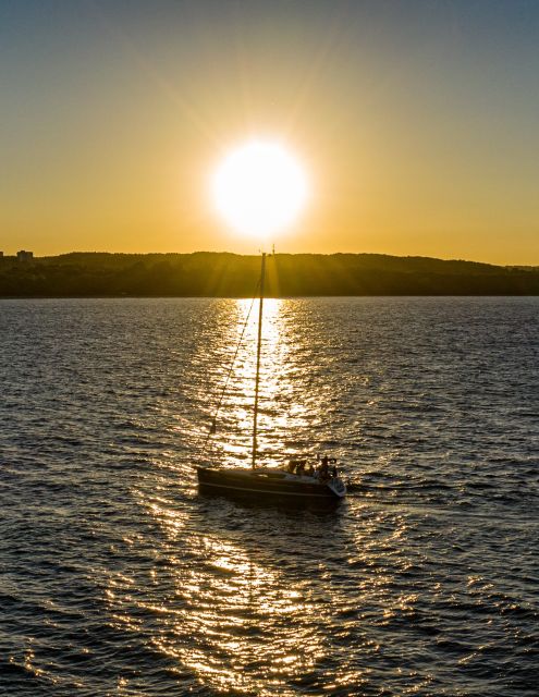 Sopot: Sunset Yacht Cruise with Welcome Drink - Setting out past Sopot’s famous hotels