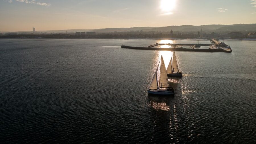 Sopot: Sunset Yacht Cruise with Welcome Drink - Toward Gdańsk and the Tri-City coast
