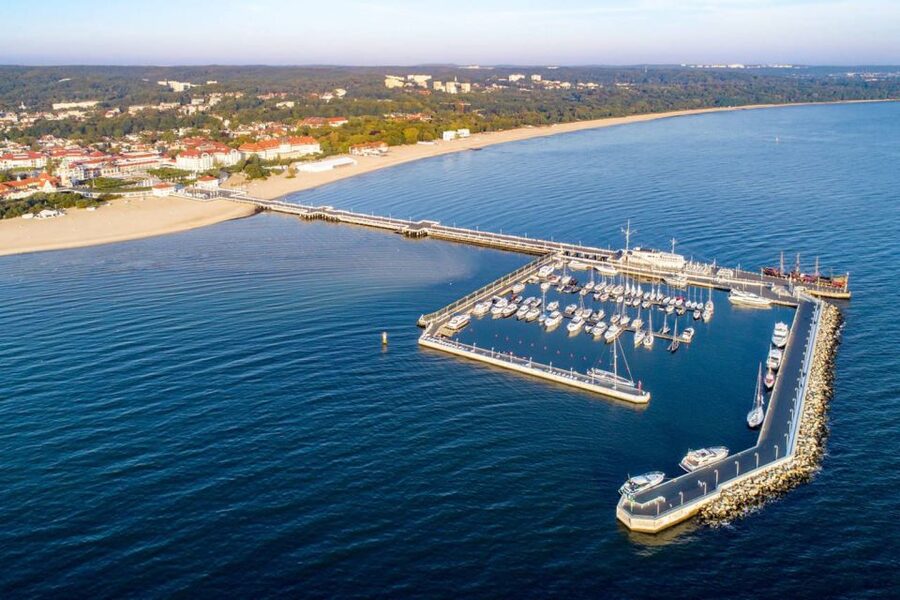 Sopot: Sunset Yachting Experience - From Gdansk hotel lobby to Sopot Marina