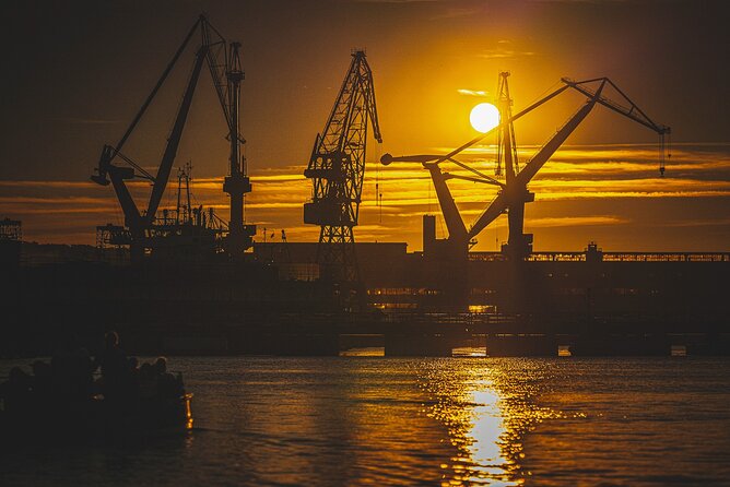 Sunset on the Shipyard and Old Town Evening Cruise - Why seeing Gdańsk by boat works so well