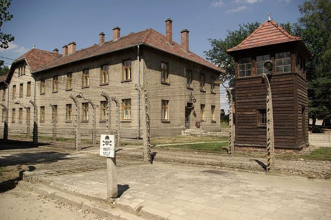 Super Saver: Auschwitz Birkenau & Wieliczka Salt Mine - Guide with Hotel Pickup - The transfer to Wieliczka Salt Mine