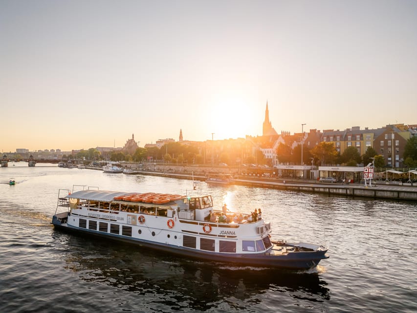 Szczecin: Cruise to the Dąbie Lake - Dąbie Lake opens up the view