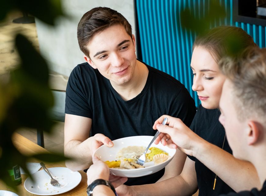 Taste of Poland, food tour and guided walk with 12 tasting - Old Town history between plates