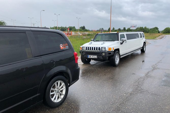 Taxi from Gdańsk airport to city centre ( old town Gdańsk ) - Why the private car matters for a group of four