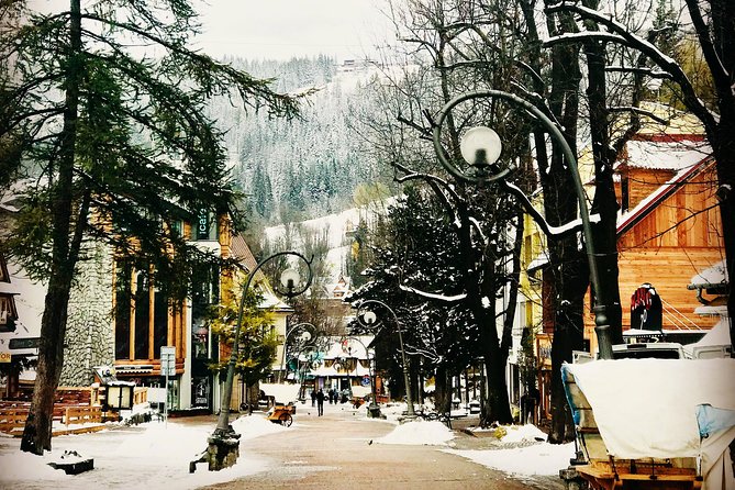 Thermal Pools and Zakopane Day Tour with Cable Car - Leaving Kraków by minivan