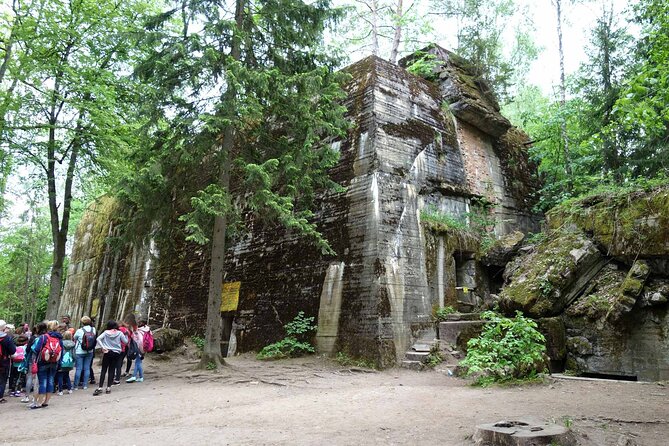 Tour from Warsaw: Wolf's Lair, Hitler's HQ Zones I and II - The long road from Warsaw to Gierłoż