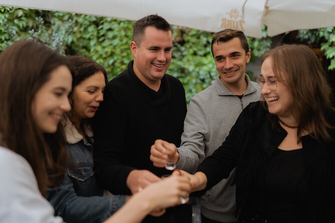 Traditional Jewish Ashkenazi Food Tour in Krakow - Dessert, Vodka, and the Stop on Ciemna
