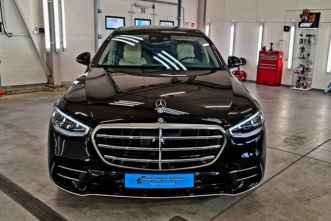 VIP transfer from airport Gdansk (GDN) to Hotel in Gdansk / Sopot - Flight tracking and the 60-minute wait
