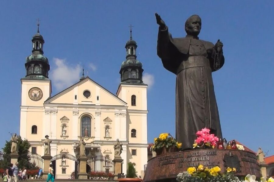 Wadowice, Kalwaria and Lagiewniki: John Paul II Tour - Wadowice and the home of Karol Wojtyła