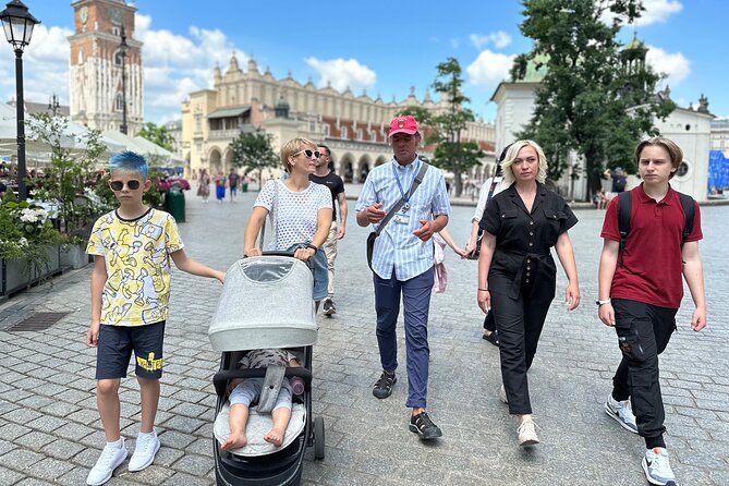 Walking Tour Krakow: Jewish Quarter Kazimierz - 2-Hours of Magic! - Why Kazimierz works best with a guide