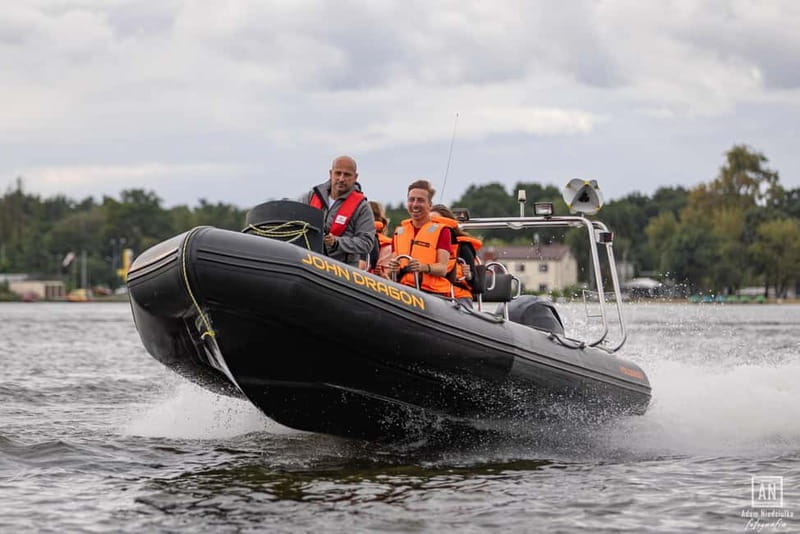 Warsaw: Adrenaline Ride on the Vistula River (Wisła) - Why this short Warsaw boat ride works
