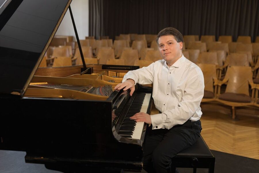 Warsaw: Chopin Concert at Historical Venue in Old Town - Who will enjoy this recital most?